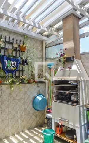 Casa à venda com 82m², 2 quartos e 1 vaga Casa à venda com 82m², 2 quartos e 1 vagaChurrasqueira