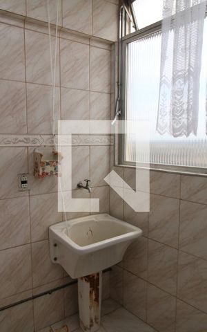 Apartamento para alugar com 80m², 2 quartos e 1 vagaÁrea de Serviço