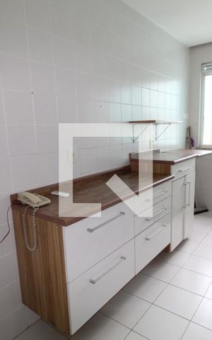 Apartamento à venda com 77m², 2 quartos e 1 vagaCozinha