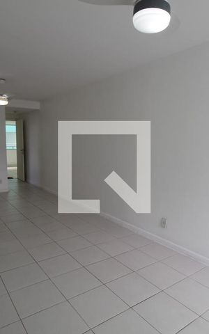 Apartamento à venda com 77m², 2 quartos e 1 vagaSala
