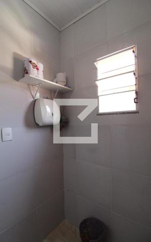 Casa à venda com 385m², 4 quartos e 4 vagas Casa à venda com 385m², 4 quartos e 4 vagasLavabo da Edícula