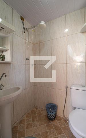 Casa à venda com 385m², 4 quartos e 4 vagas Casa à venda com 385m², 4 quartos e 4 vagasBanheiro da Area externa