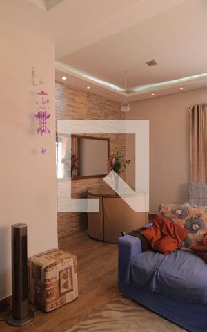 Casa à venda com 385m², 4 quartos e 4 vagas Casa à venda com 385m², 4 quartos e 4 vagasSala