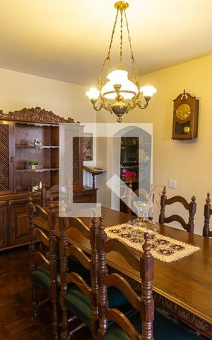 Casa à venda com 200m², 4 quartos e 4 vagas Casa à venda com 200m², 4 quartos e 4 vagasCopa
