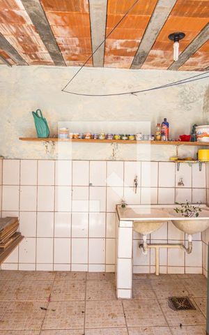 Casa à venda com 200m², 4 quartos e 4 vagas Casa à venda com 200m², 4 quartos e 4 vagasÁrea de Serviço