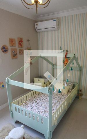 Casa de condomínio à venda com 308m², 4 quartos e 2 vagasSuíte 2