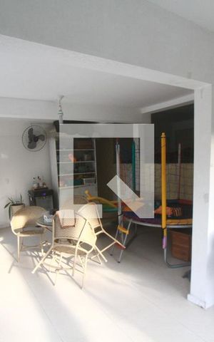 Casa de condomínio à venda com 308m², 4 quartos e 2 vagasÁrea da Piscina