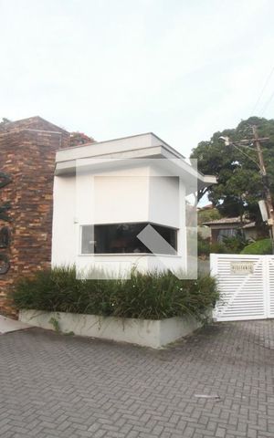 Casa de condomínio à venda com 308m², 4 quartos e 2 vagasFachada Condomínio