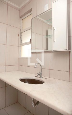 Apartamento para alugar com 82m², 2 quartos e sem vagaBanheiro