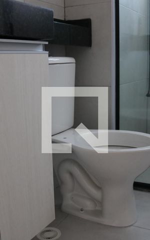 Apartamento para alugar com 41m², 2 quartos e sem vagaBanheiro