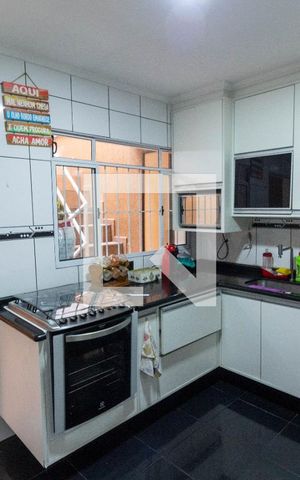 Casa à venda com 90m², 2 quartos e 1 vaga Casa à venda com 90m², 2 quartos e 1 vagaCozinha