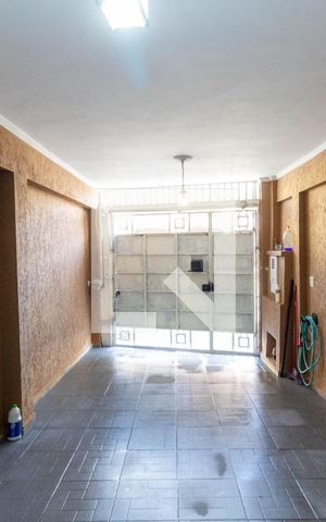 Casa à venda com 90m², 2 quartos e 1 vaga Casa à venda com 90m², 2 quartos e 1 vagaGaragem