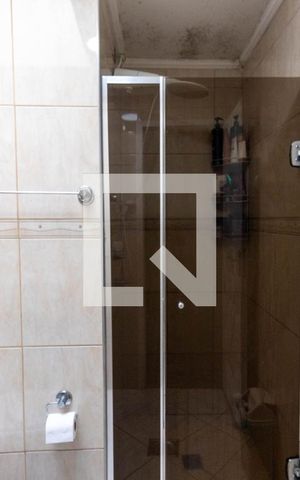 Casa à venda com 90m², 2 quartos e 1 vaga Casa à venda com 90m², 2 quartos e 1 vagaBanheiro