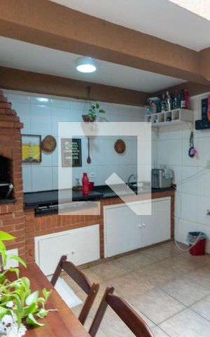 Casa à venda com 90m², 2 quartos e 1 vaga Casa à venda com 90m², 2 quartos e 1 vagaQuintal