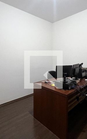 Casa à venda com 385m², 5 quartos e 3 vagasQuarto 2