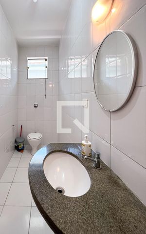 Casa à venda com 385m², 5 quartos e 3 vagasLavabo 3