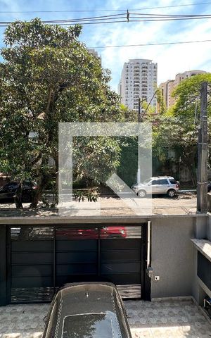 Casa à venda com 385m², 5 quartos e 3 vagasVista