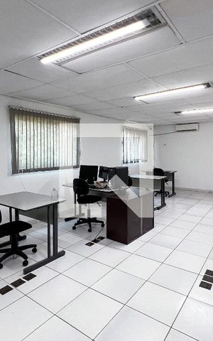 Casa à venda com 385m², 5 quartos e 3 vagasSalão de Festas