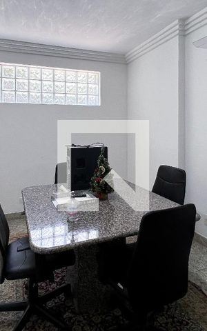 Casa à venda com 385m², 5 quartos e 3 vagasSala 1