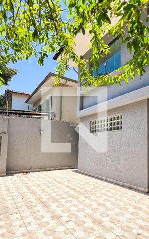 Casa à venda com 385m², 5 quartos e 3 vagasGaragem