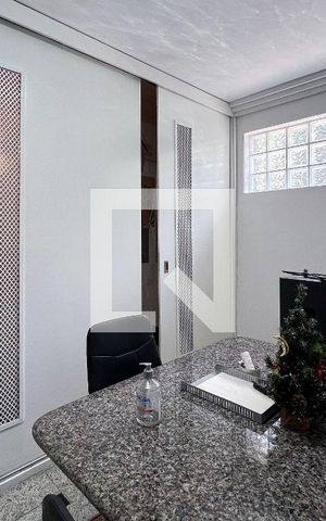 Casa à venda com 385m², 5 quartos e 3 vagasSala 1