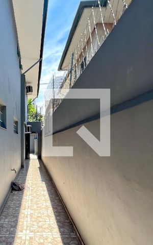 Casa à venda com 385m², 5 quartos e 3 vagasCorredor