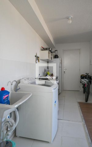 Apartamento à venda com 35m², 2 quartos e sem vaga Apartamento à venda com 35m², 2 quartos e sem vagaÁrea de Serviço