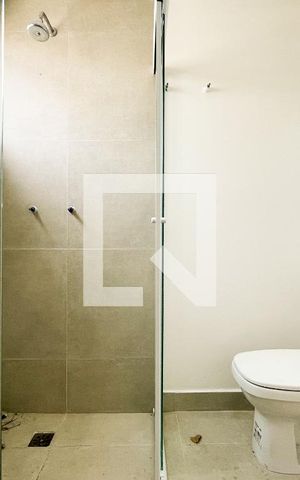 Apartamento à venda com 72m², 2 quartos e 2 vagas Apartamento à venda com 72m², 2 quartos e 2 vagasBanheiro