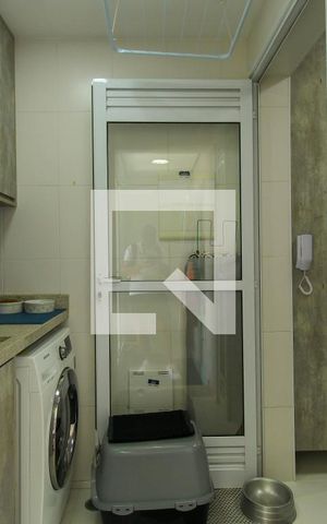 Apartamento à venda com 102m², 3 quartos e 2 vagas Apartamento à venda com 102m², 3 quartos e 2 vagasÁrea de serviço