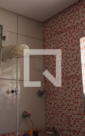 Casa para alugar com 300m², 4 quartos e 2 vagasBanheiro 1