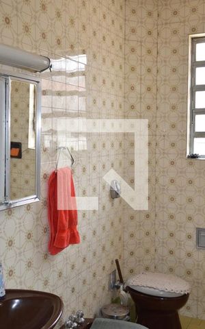 Casa à venda com 115m², 3 quartos e 1 vagaBanheiro