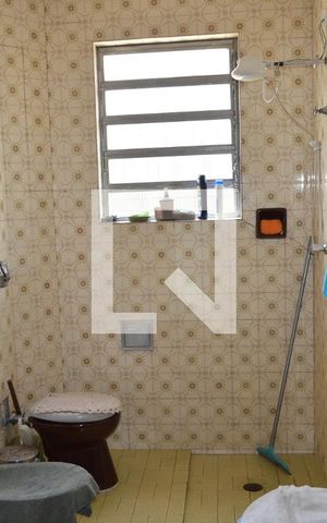 Casa à venda com 115m², 3 quartos e 1 vagaBanheiro