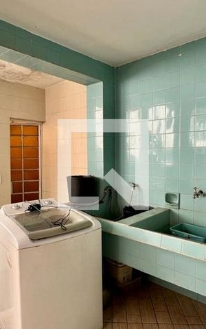 Casa à venda com 482m², 4 quartos e 4 vagasLavanderia