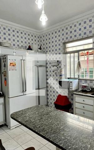 Casa à venda com 482m², 4 quartos e 4 vagasCozinha