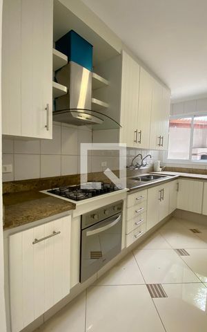Casa de condomínio à venda com 414m², 4 quartos e 3 vagasCozinha