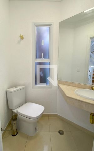 Casa de condomínio à venda com 414m², 4 quartos e 3 vagasLavabo