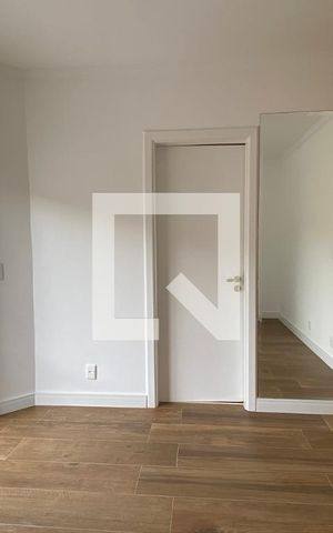 Casa de condomínio à venda com 414m², 4 quartos e 3 vagasSuíte 2