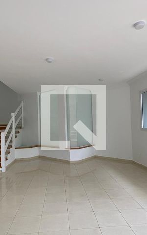 Casa de condomínio à venda com 414m², 4 quartos e 3 vagasSala