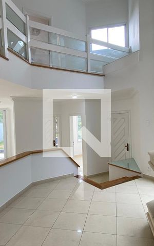 Casa de condomínio à venda com 414m², 4 quartos e 3 vagasSala