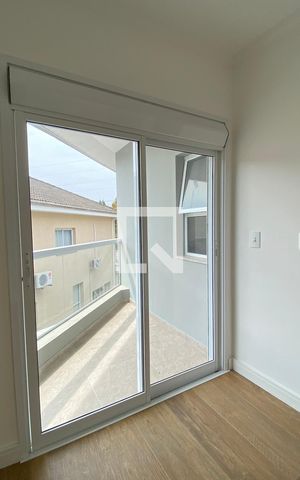 Casa de condomínio à venda com 414m², 4 quartos e 3 vagasSuíte 4
