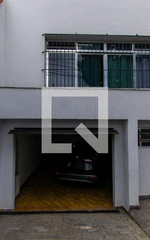 Casa à venda com 223m², 3 quartos e 4 vagasGaragem