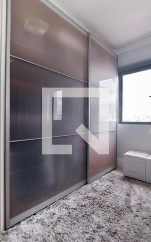 Apartamento para alugar com 120m², 3 quartos e 2 vagas Apartamento para alugar com 120m², 3 quartos e 2 vagasQuarto 2 - Closet