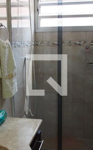 Casa de condomínio à venda com 118m², 2 quartos e 2 vagasBanheiro