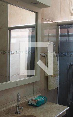 Casa de condomínio à venda com 118m², 2 quartos e 2 vagasBanheiro