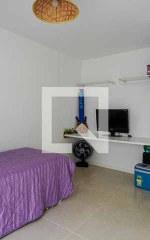 Casa à venda com 100m², 2 quartos e 1 vaga Casa à venda com 100m², 2 quartos e 1 vagaQuarto