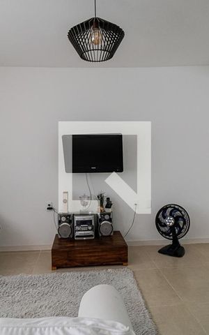 Casa à venda com 100m², 2 quartos e 1 vaga Casa à venda com 100m², 2 quartos e 1 vagaSala