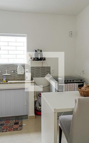 Casa à venda com 100m², 2 quartos e 1 vaga Casa à venda com 100m², 2 quartos e 1 vagaCozinha