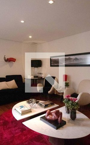 Apartamento à venda com 130m², 2 quartos e 1 vaga Apartamento à venda com 130m², 2 quartos e 1 vagaSala