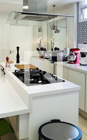 Apartamento à venda com 174m², 3 quartos e 2 vagas Apartamento à venda com 174m², 3 quartos e 2 vagasCozinha