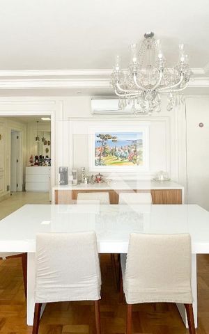 Apartamento à venda com 174m², 3 quartos e 2 vagas Apartamento à venda com 174m², 3 quartos e 2 vagasSala